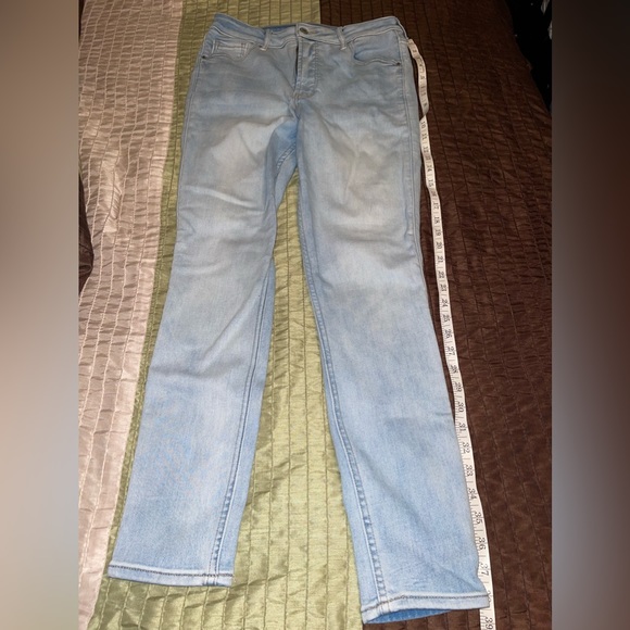 Old Navy 360 Stretch Extra High Rise Rockstar Super Skinny Jeans - Picture 3 of 7